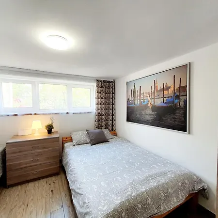 Апартаменты Mieszkanie Przy Plazy - Portowcow 19 Гданьск